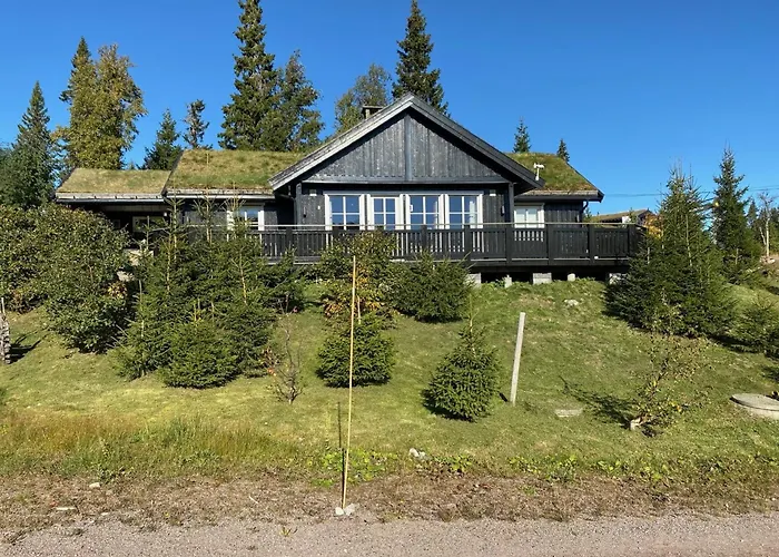 Cosy Ski-In Ski-Out Mountain Cabin With Sauna